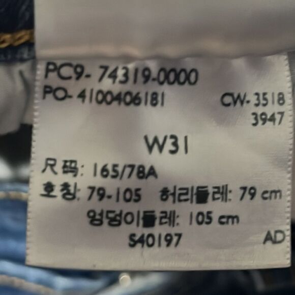🔥🔥 LEVIS Premium MOM Jeans Sz 31 - “Big E” Tag - Perfect Condition - Picture 10 of 10